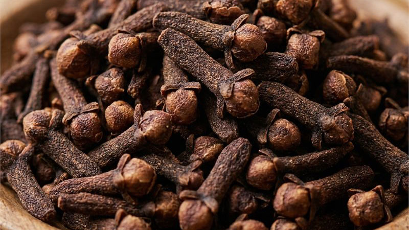 Fresh cloves